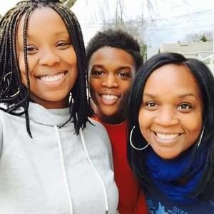 Meet your Posher, Budicisa